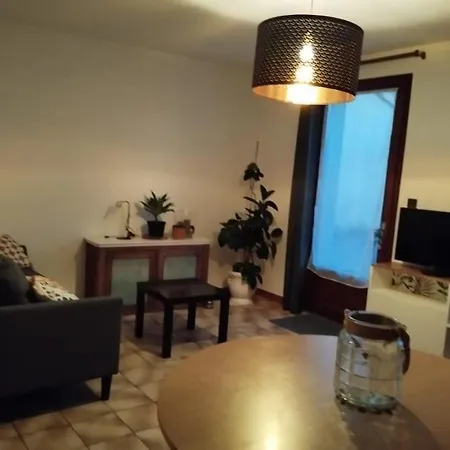 Cheminee, Jardin Et Tranquillite Assuree Verdalle