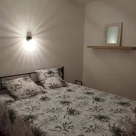 Cheminee, Jardin Et Tranquillite Assuree Holiday home